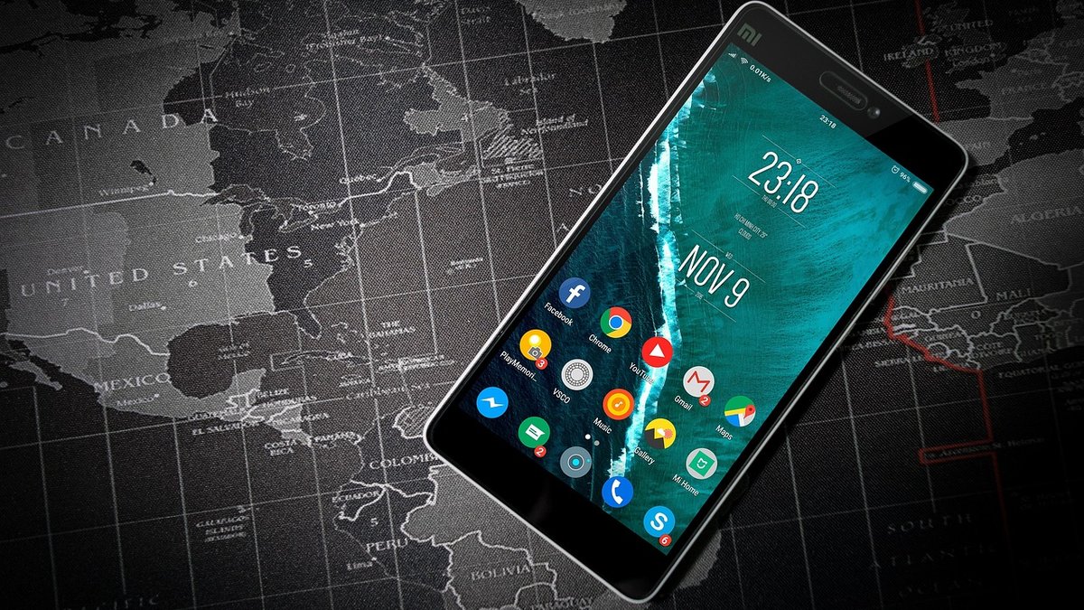Choosing Phones with Large Buttons for Older Users